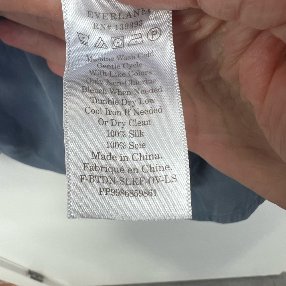 Everlane Washable Silk Utility Shirt | Greyblue - Picture 5 of 5